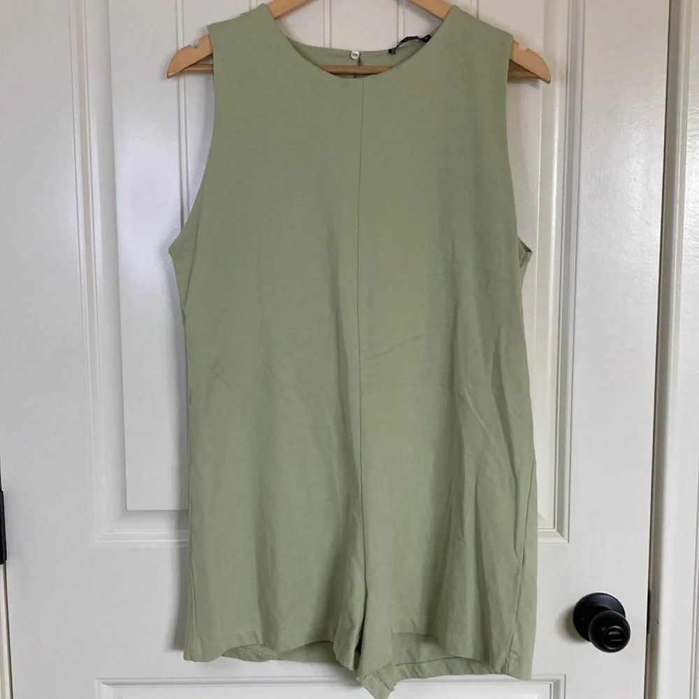 Zara Light Green Sleeveless Romper - Picture 1 of 13